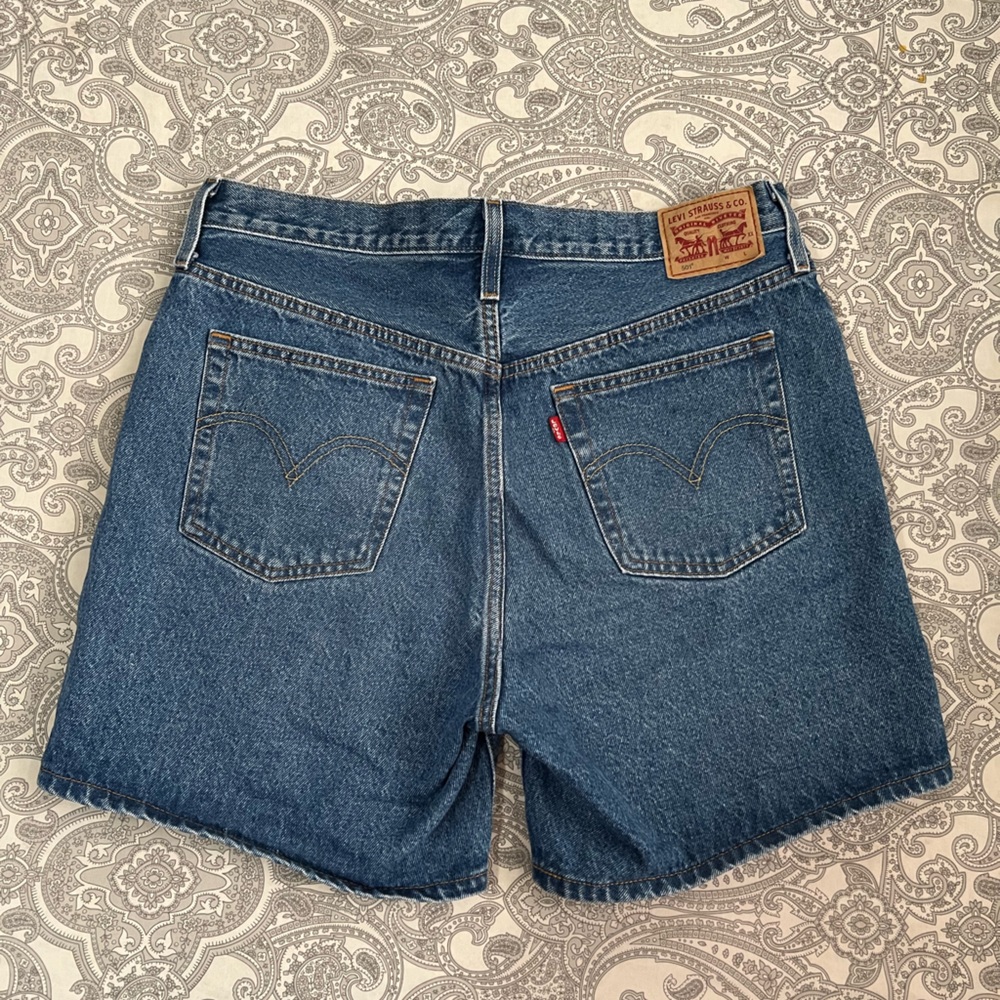 Levi's Women's 501 Mid Thigh Short in Medium Indigo